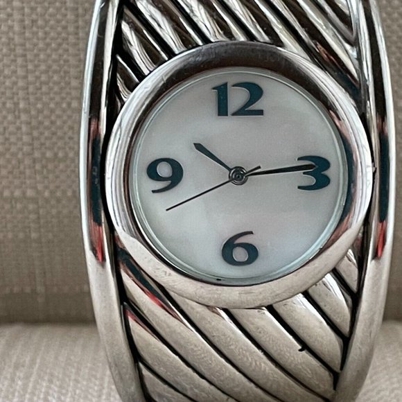 FMD Women Wristwatch Bangle Cuff Band Silver Tone Quartz Analog Watch - Picture 2 of 9